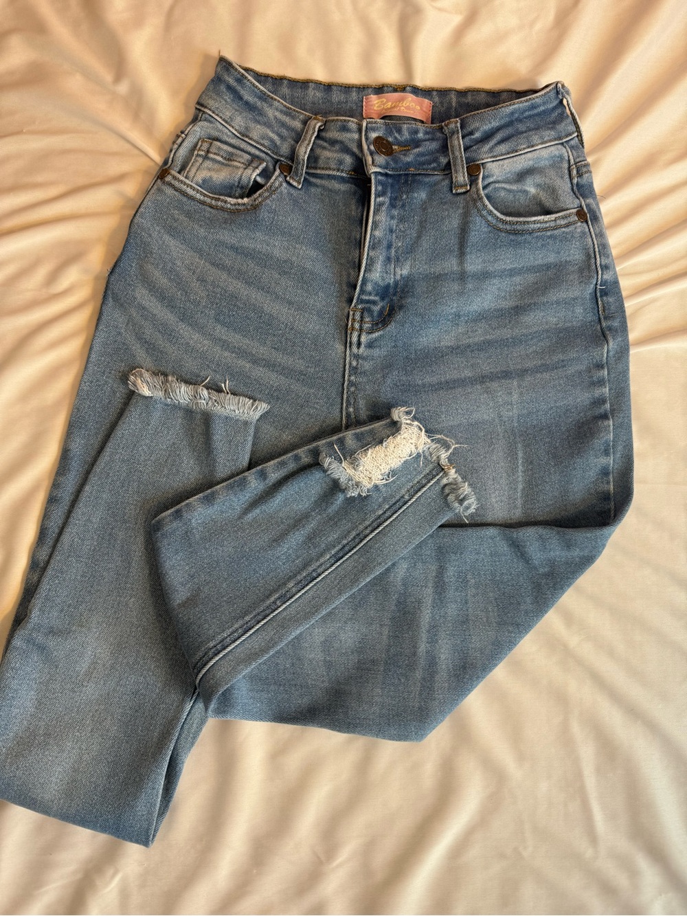 BAMBOO Women's Light Blue Skinny Jeans with Knee Distress